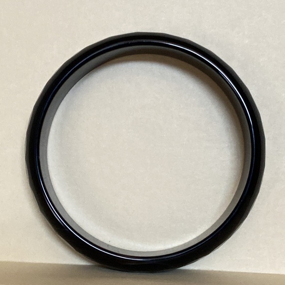 black jade bangle - Picture 8 of 10